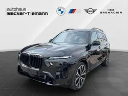 Saphirschwarz Gebraucht 2024 BMW X7 M Sport SUV | 104.795 € (Guter Preis)