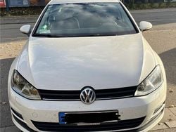 Weiß Gebraucht 2015 VW Golf VII Cup Limousine | 8.999 € (Fairer Preis)