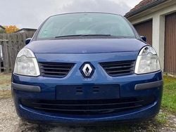 Blau Gebraucht 2005 Renault Modus Van / Kleinbus | 799 € (Etwas zu teuer)