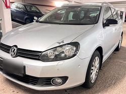 Silber Gebraucht 2012 VW Golf VII Style Kombi | 4.000 € (Superpreis)