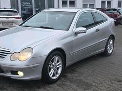Silber Gebraucht 2004 Mercedes C220 Coupé | 1.250 € (Guter Preis)