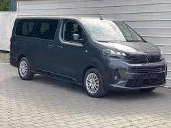 Peugeot Traveller