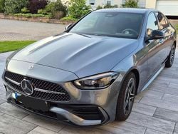 Grau Gebraucht 2024 Mercedes C300 AMG line Limousine | 42.700 € (Guter Preis)