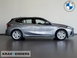 Grau Neu 2025 BMW 120 Performance Kleinwagen | 33.890 € (Guter Preis)