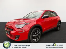 Rot by (red) Neu 2025 Fiat 600 SUV | 23.780 € (Guter Preis)