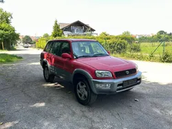 Rot Gebraucht 2001 Toyota RAV4 SUV | 3.450 €