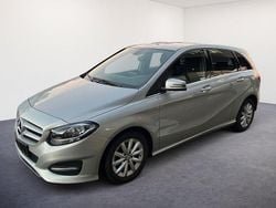 Silber Gebraucht 2016 Mercedes B180 Style Van / Kleinbus | 10.990 € (Guter Preis)
