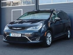 Grau Gebraucht 2019 Chrysler Pacifica Limited SUV | 27.500 € (Superpreis)
