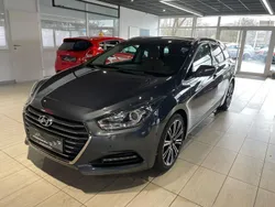 Gebraucht 2016 Hyundai i40 Premium Kombi | 12.800 € (Fairer Preis)
