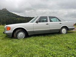 Silber Gebraucht 1988 Mercedes 300 Limousine | 15.500 €