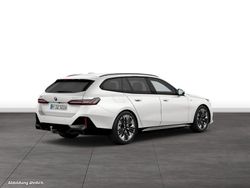 Weiß Gebraucht 2025 BMW 540 Kombi | 67.680 € (Fairer Preis)