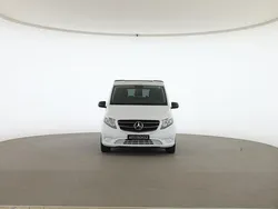 Weiß Gebraucht 2023 Mercedes Vito Van / Kleinbus | 58.900 €