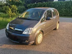 Grau Gebraucht 2006 Opel Meriva Van / Kleinbus | 1.899 € (Fairer Preis)