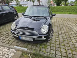 Schwarz Gebraucht 2003 Mini Cooper Kleinwagen | 800 €