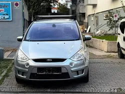 Grau Gebraucht 2006 Ford S-MAX Ambiente Van / Kleinbus | 3.900 € (Fairer Preis)