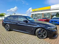 Carbonschwarz metallic Gebraucht 2023 BMW 530 M Sport Kombi | 49.900 € (Teuer)