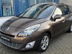 Braun Gebraucht 2011 Renault Scénic Dynamique Van / Kleinbus | 2.190 € (Superpreis)
