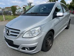 Silber Gebraucht 2009 Mercedes B180 Van / Kleinbus | 2.299 € (Guter Preis)