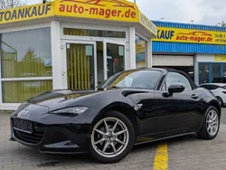 Onyxschwarz metallic Gebraucht 2015 Mazda MX5 Center-Line Cabrio | 11.850 € (Teuer)