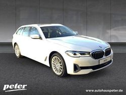 Mineralweiss Gebraucht 2020 BMW 520 Luxury Line Kombi | 30.980 € (Fairer Preis)