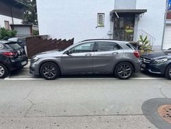 Grau Gebraucht 2016 Mercedes GLA45 AMG AMG SUV | 23.000 € (Fairer Preis)