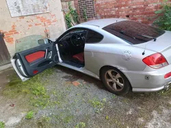Silber Gebraucht 2005 Hyundai Coupé GLS Coupé | 2.400 € (Teuer)