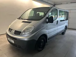 Silber Gebraucht 2009 Renault Trafic Van | 11.980 € (Teuer)