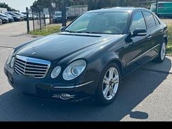 Schwarz Gebraucht 2006 Mercedes E320 Avantgarde Limousine | 2.600 € (Superpreis)