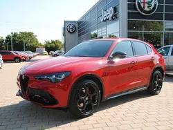 Rot Gebraucht 2023 Alfa Romeo Stelvio Competizione SUV | 44.990 € (Fairer Preis)