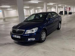 Blau Gebraucht 2010 Skoda Octavia Elegance Limousine | 3.375 € (Guter Preis)