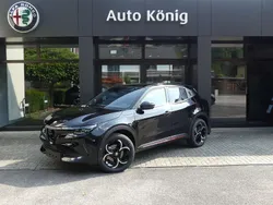 Schwarz Neu 2025 Alfa Romeo Junior Edizione Speciale SUV | 33.890 € (Fairer Preis)