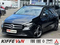Schwarz Gebraucht 2022 Mercedes B200 Progressive Van / Kleinbus | 28.890 € (Fairer Preis)