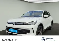 Pure white Gebraucht 2024 VW Tiguan Life SUV | 36.690 € (Fairer Preis)