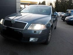 Graphit grau/seda graphite Gebraucht 2006 Skoda Octavia Elegance Kombi | 3.399 € (Fairer Preis)