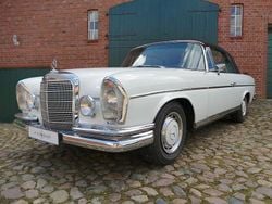 717 papyrus weiß Gebraucht 1969 Mercedes W111 SE Cabrio | 138.500 €