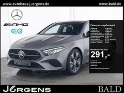 Grau metalliclack mountaingrau Gebraucht 2024 Mercedes A200 Progressive Limousine | 30.840 € (Fairer Preis)