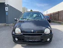 Schwarz Gebraucht 2004 Renault Twingo Dynamique Kleinwagen | 1.999 € (Fairer Preis)