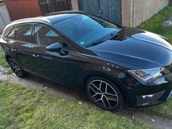 Schwarz Gebraucht 2015 Seat Leon ST FR Kombi | 6.800 € (Guter Preis)