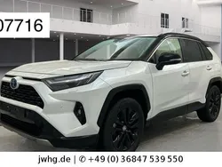 Pearl white (089)/ attitude bl Gebraucht 2024 Toyota RAV4 Hybrid Style SUV | 38.950 € (Guter Preis)