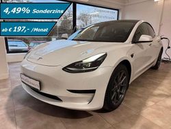 Weiß Gebraucht 2021 Tesla Model 3 Standard Range Plus Limousine | 23.800 € (Guter Preis)