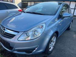 Aeroblau Gebraucht 2007 Opel Corsa Limousine | 3.950 € (Etwas zu teuer)