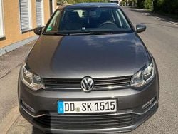 Grau Gebraucht 2015 VW Polo Comfortline Limousine | 9.100 € (Fairer Preis)