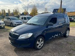 Blau Gebraucht 2012 Skoda Roomster Van / Kleinbus | 3.299 € (Fairer Preis)