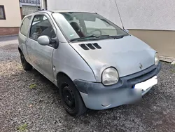 Silber Gebraucht 2003 Renault Twingo Kleinwagen | 1.200 € (Guter Preis)