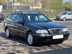 Schwarz Gebraucht 2001 Mercedes C200 Elegance Kombi | 1.590 € (Guter Preis)