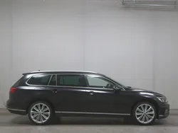 Schwarz Gebraucht 2019 VW Passat Highline Kombi | 19.480 € (Guter Preis)