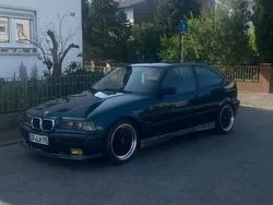 Grün Gebraucht 1995 BMW 318 Compact M Sport Kleinwagen | 5.500 €