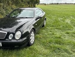 Schwarz Gebraucht 1997 Mercedes CLK200 Coupé | 4.550 €