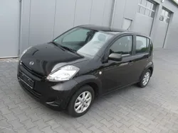 Schwarz Gebraucht 2010 Daihatsu Sirion Kleinwagen | 3.850 € (Etwas zu teuer)