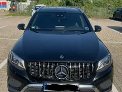 Schwarz Gebraucht 2017 Mercedes GLC250 AMG line SUV | 21.990 € (Fairer Preis)